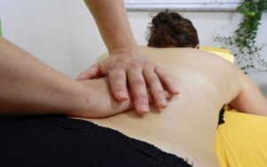 dicas para controlar dores inflamatórias nas costas