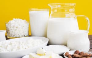 Como controlar a intolerância á lactose com lactase