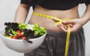 10 maneiras de vencer a gordura da barriga na menopausa