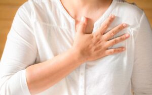 Sinais de alerta de ataque cardiaco em mulheres
