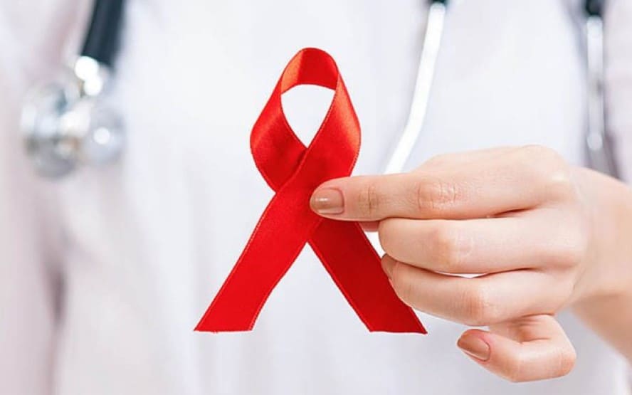 Quais sao os sintomas do HIV nas mulheres