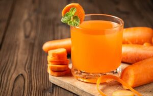 Como posso obter os beneficios do suco de cenoura