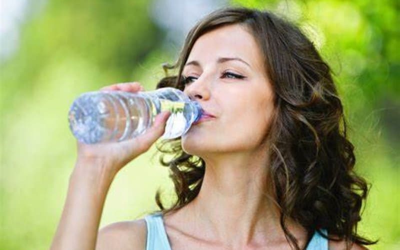 Grandes benefícios da água potável