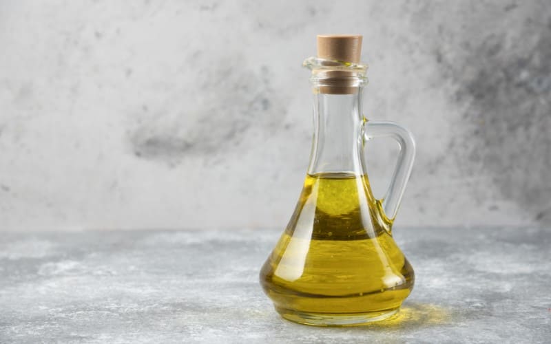 Azeite de oliva pode tratar uma infeccao no ouvido