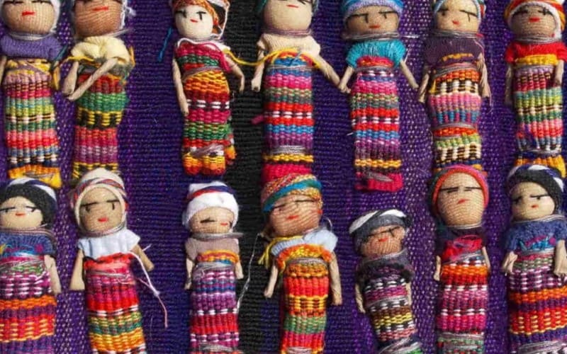 As bonecas preocupadas da Guatemala