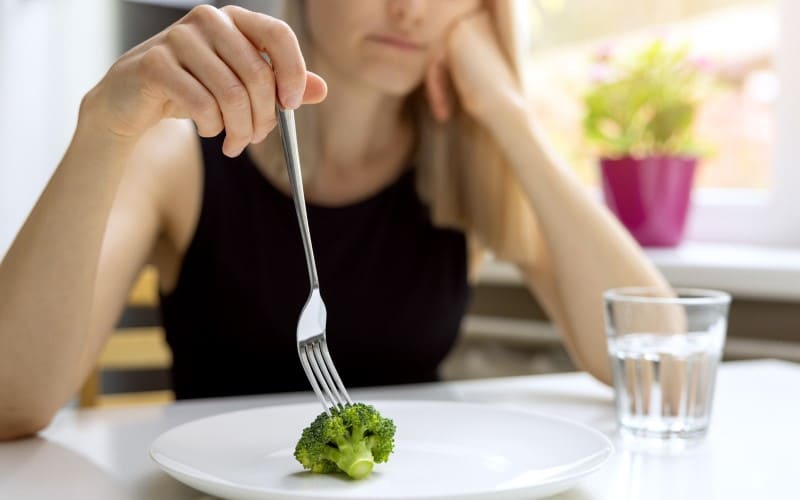 O que causa os distúrbios alimentares