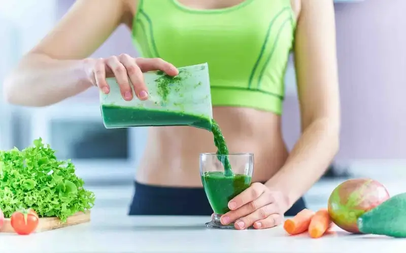 Como a dieta detox ajuda a limpar o organismo