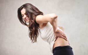 Qual é a diferença entre dor aguda e dor crônica nas costas