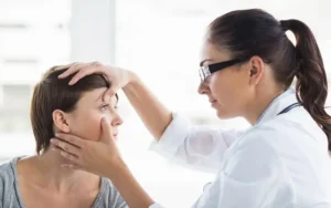 Conhece benefícios de tratamentos naturais para olhos secos