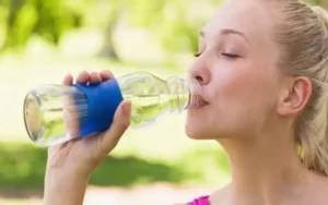 Qual o papel da hidratação na saúde renal
