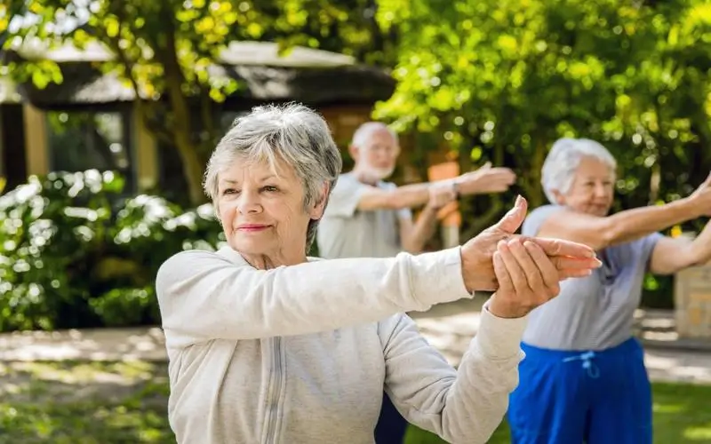 Quais exercícios são recomendados para pessoas com artrite