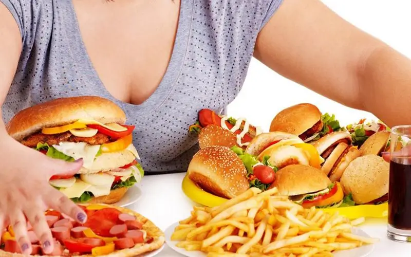 Quais são os sintomas de um transtorno alimentar