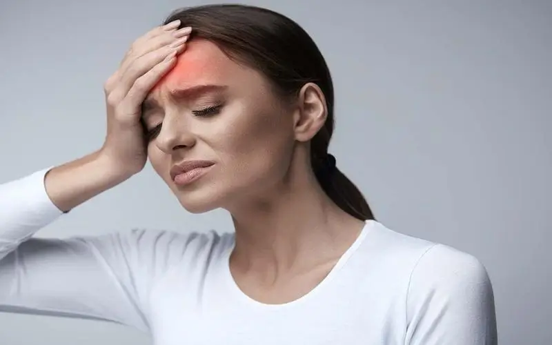 Qual a diferença entre enxaqueca e dor de cabeça